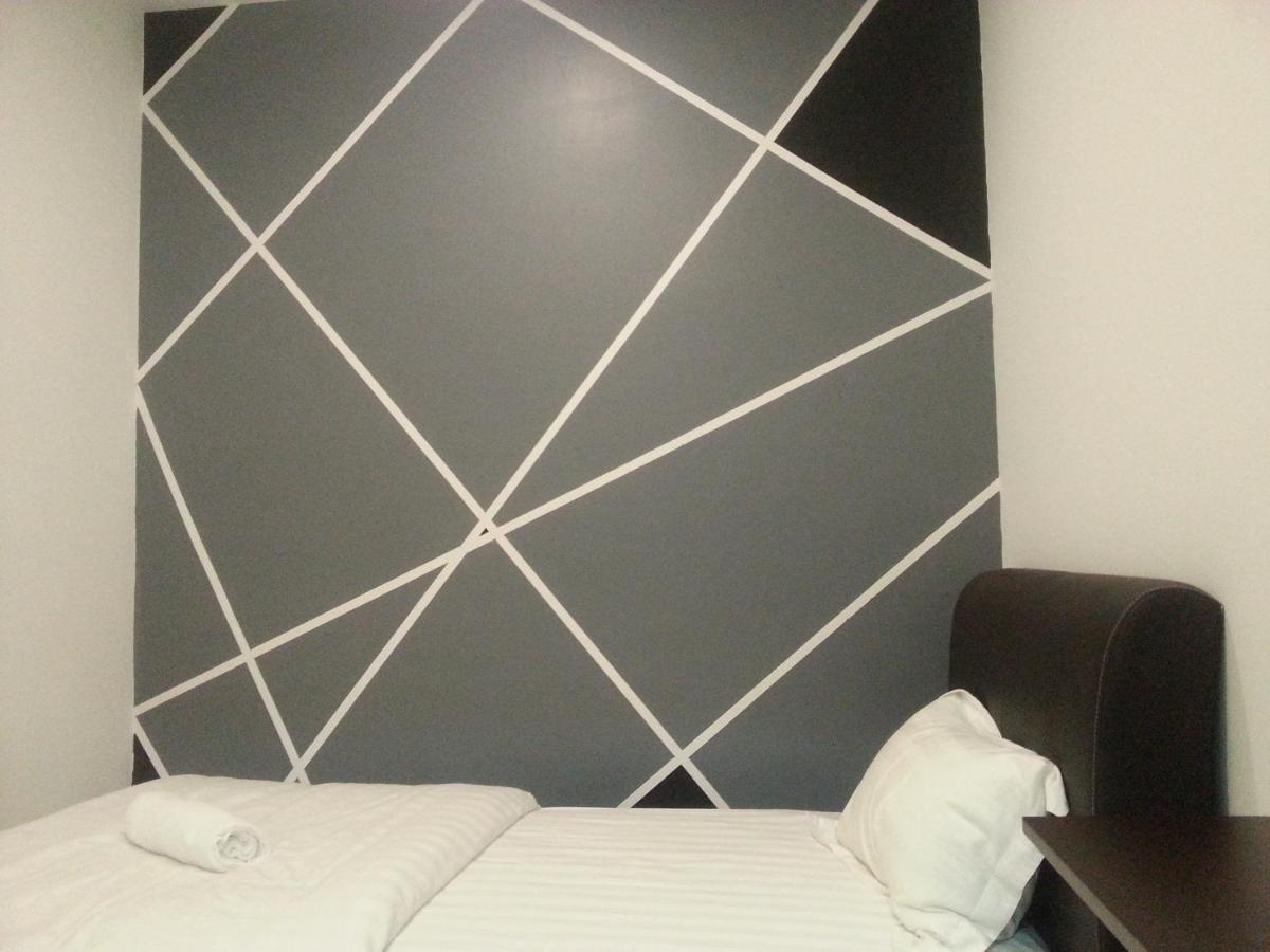 Comma Hotel Bandar Saujana Putra Dış mekan fotoğraf