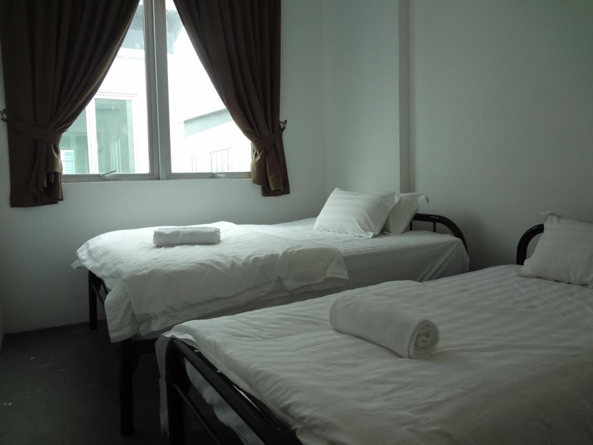Comma Hotel Bandar Saujana Putra Dış mekan fotoğraf
