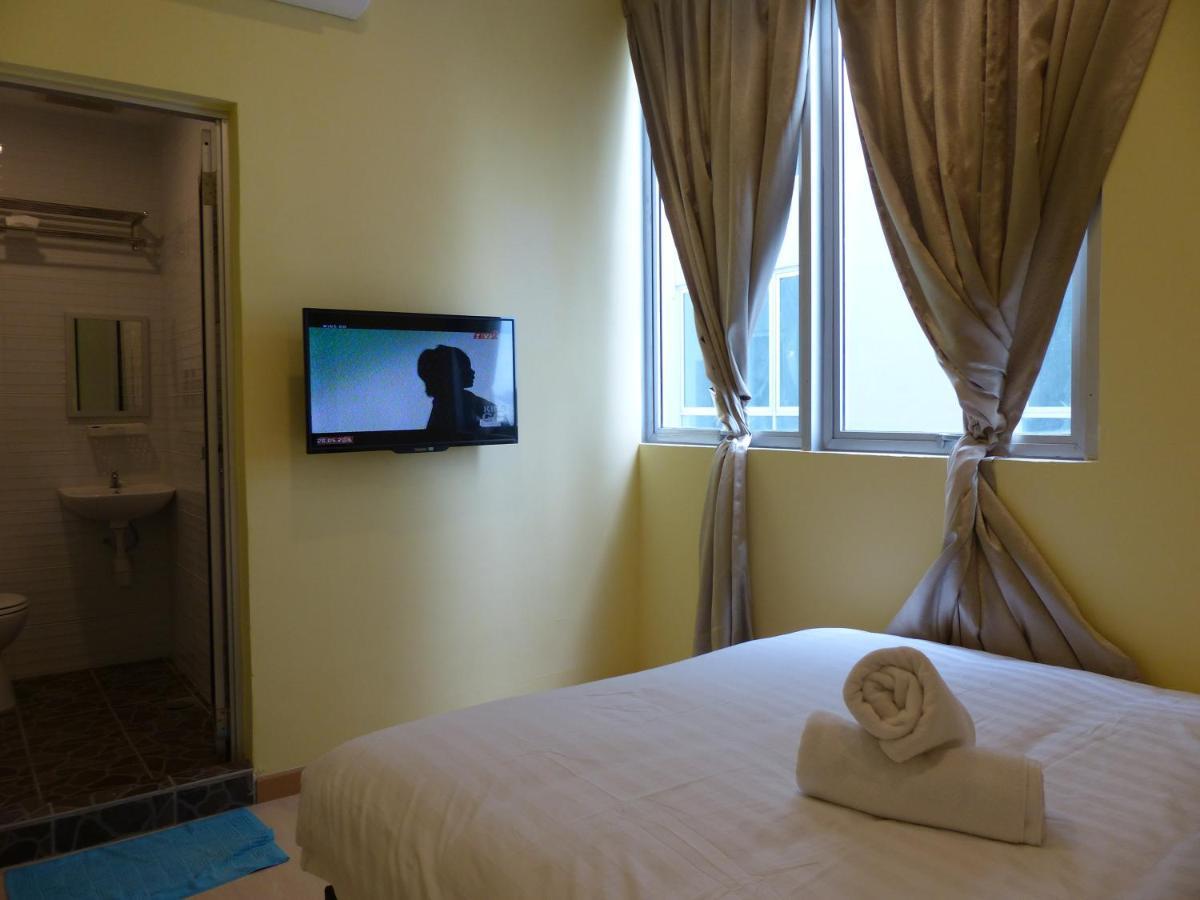 Comma Hotel Bandar Saujana Putra Dış mekan fotoğraf