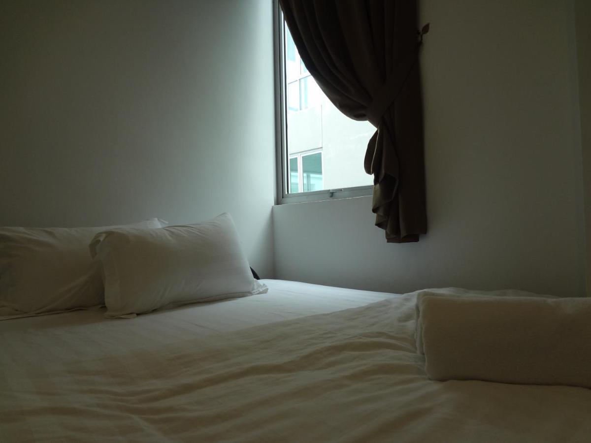 Comma Hotel Bandar Saujana Putra Dış mekan fotoğraf