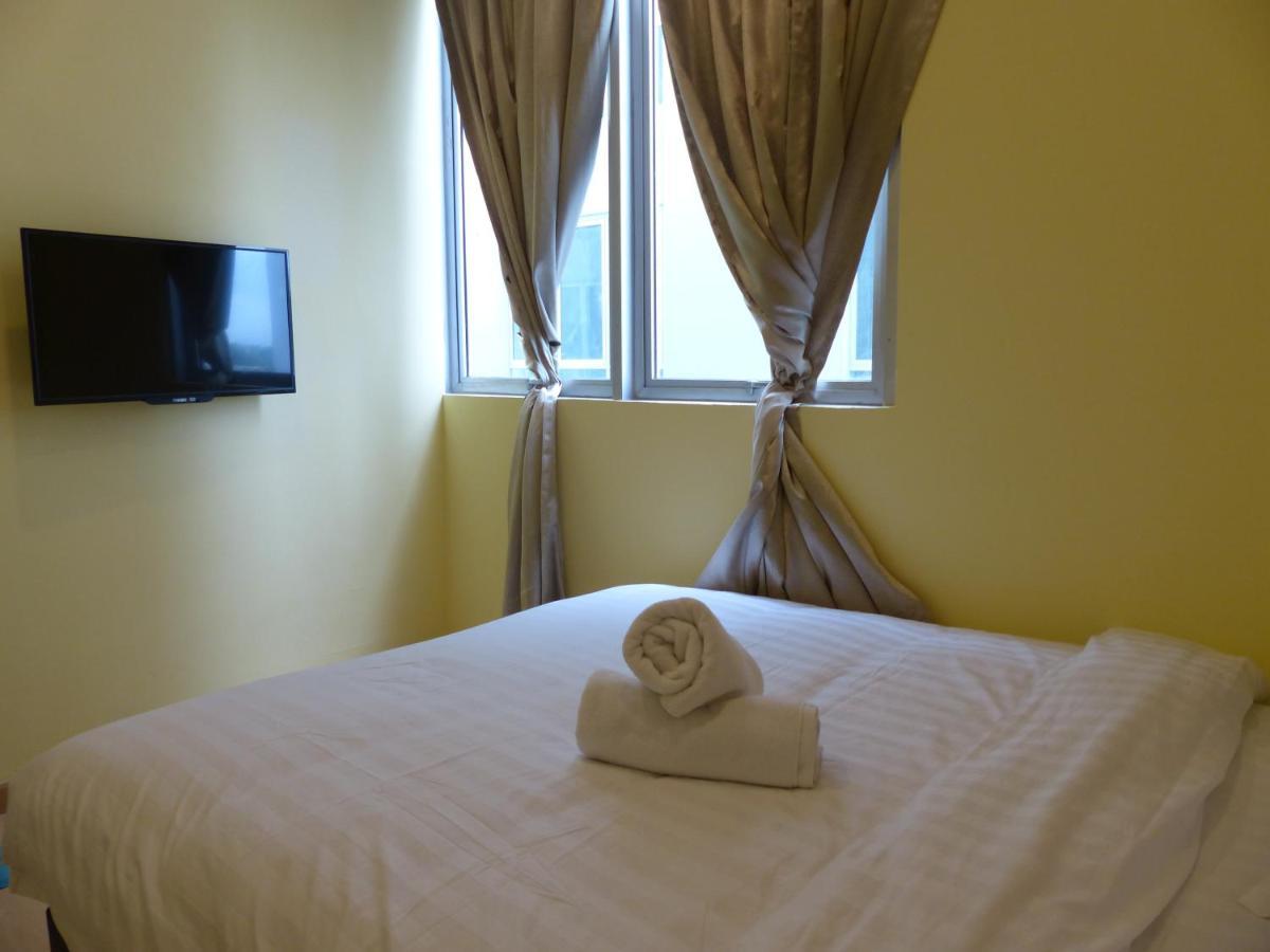 Comma Hotel Bandar Saujana Putra Dış mekan fotoğraf