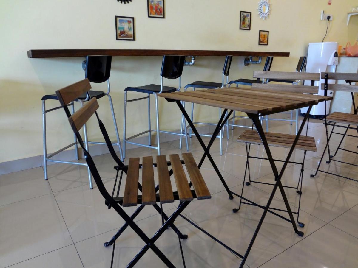 Comma Hotel Bandar Saujana Putra Dış mekan fotoğraf