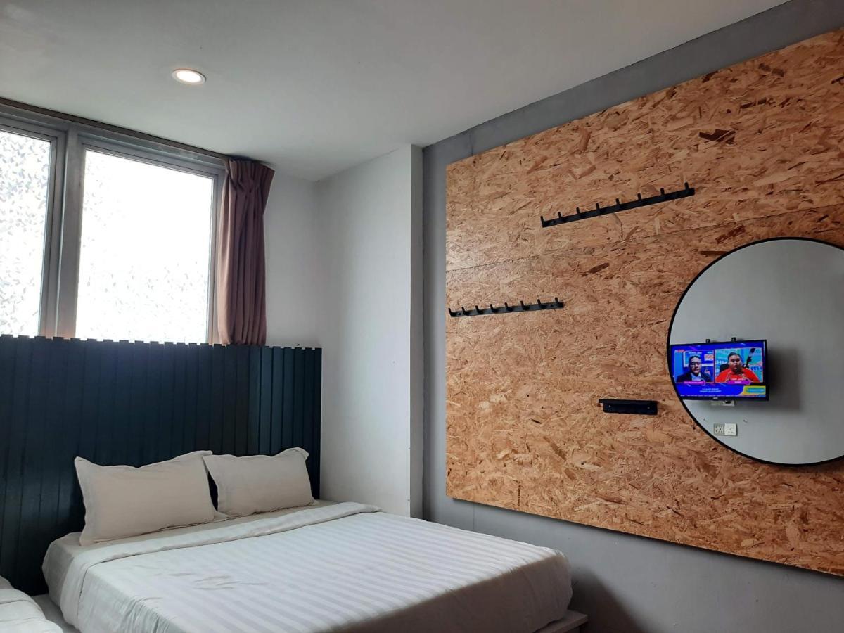 Comma Hotel Bandar Saujana Putra Dış mekan fotoğraf