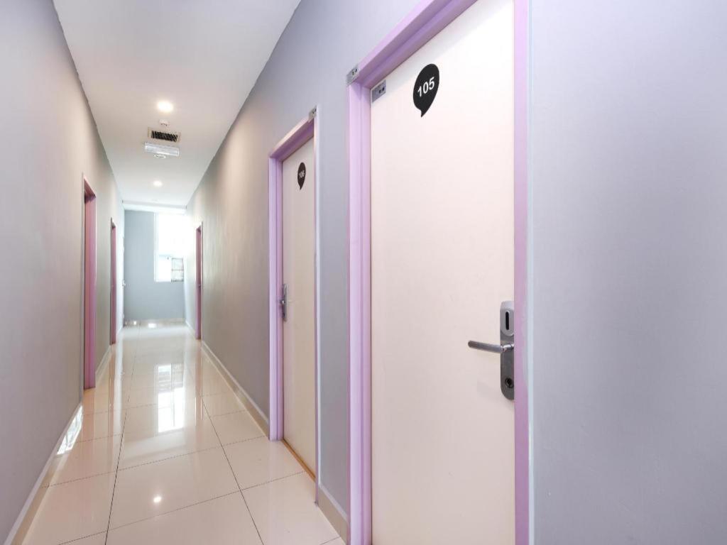 Comma Hotel Bandar Saujana Putra Dış mekan fotoğraf
