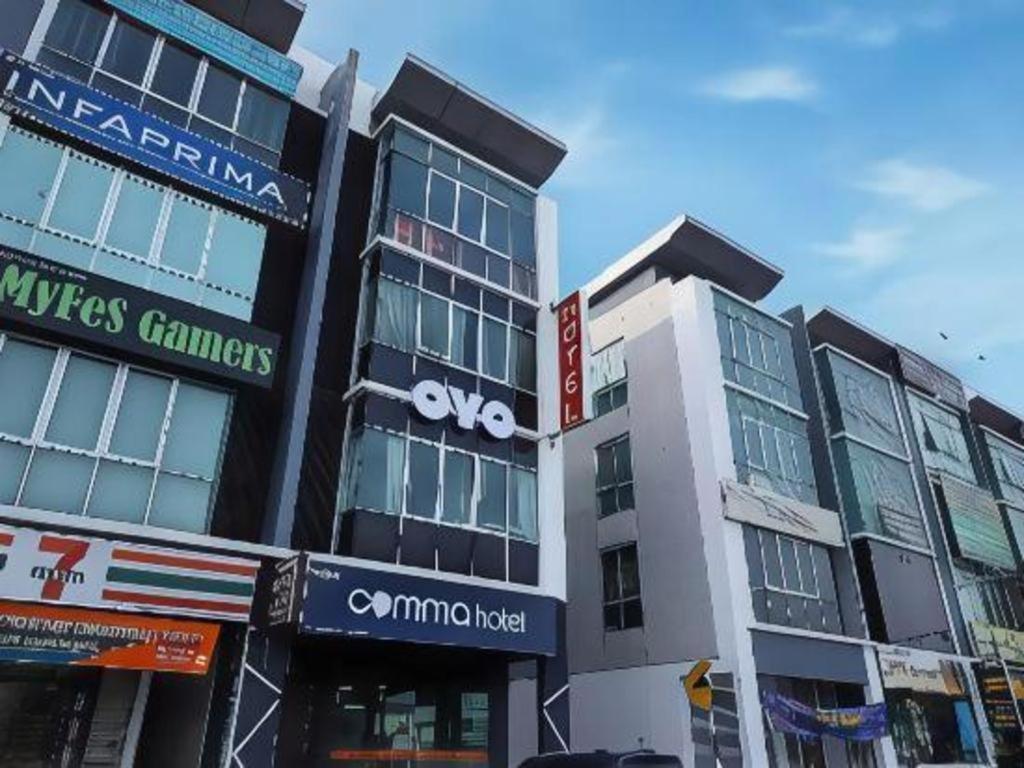 Comma Hotel Bandar Saujana Putra Dış mekan fotoğraf